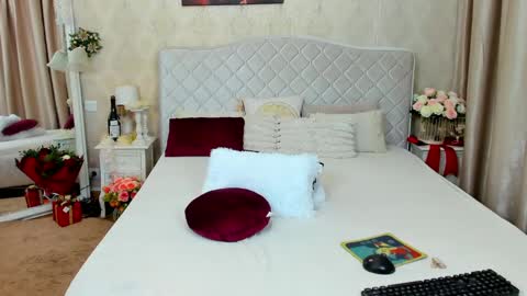 Snapshot of elisarosse_ chatting on 12/31/24, 01:26 Elissa online show from 12/31/24, 01:26