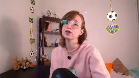 Snapshot of elise_nyx chatting on 06/11/26, 12:14 elise_nyx online show from 06/11/26, 12:14
