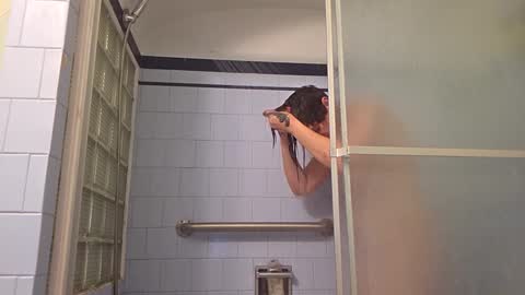 elisehipele online show from 09/21/25, 10:06