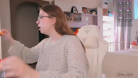 Elise    online show from 10/20/25, 12:16