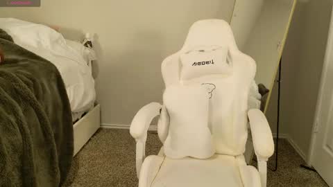 eli 3 online show from 04/21/26, 11:07