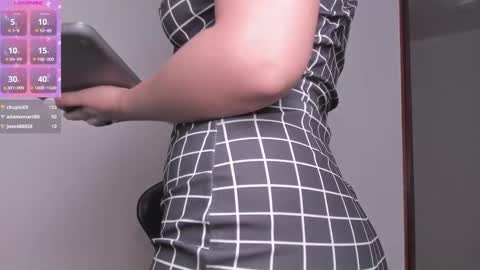 Elissa online show from 02/14/25, 01:45