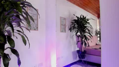 elissa_sexygirl online show from 09/28/25, 04:23