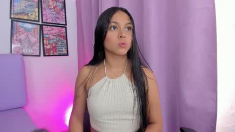 Snapshot of elissa_sexygirl chatting on 01/08/26, 01:35 elissa_sexygirl online show from 01/08/26, 01:35