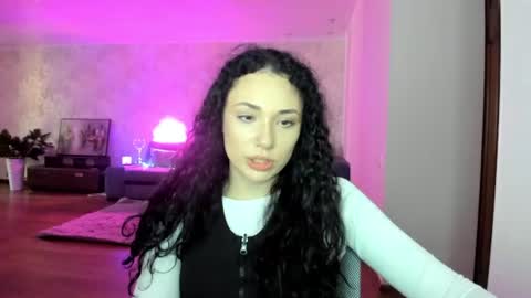 Snapshot of elisskriter chatting on 07/01/26, 01:34 Eliss online show from 07/01/26, 01:34