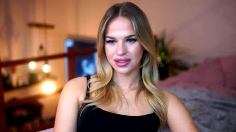 Sunflower  online show from 11/09/25, 05:44