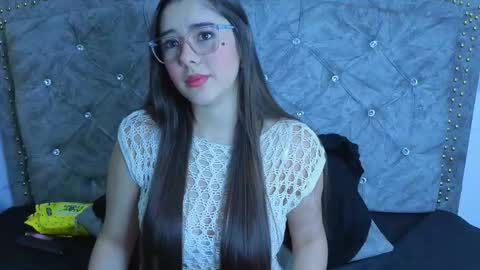 elisvega online show from 02/18/26, 08:05