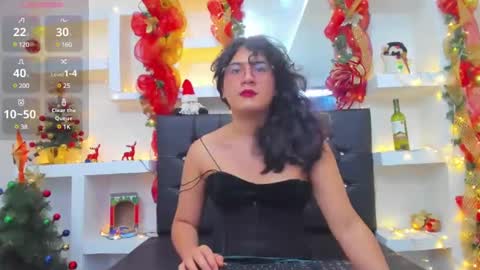 elith_berry69_ online show from 12/19/24, 08:34