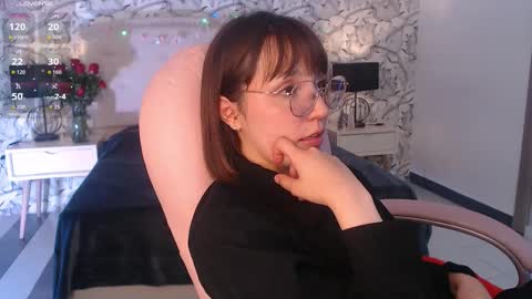 Eliza online show from 11/25/25, 07:14