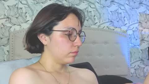 Eliza online show from 04/16/26, 09:39