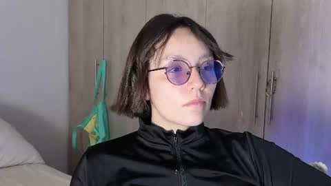 Eliza online show from 07/16/26, 06:25