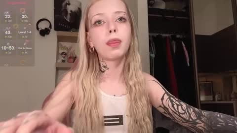 Elizabeth online show from 02/26/26, 04:17