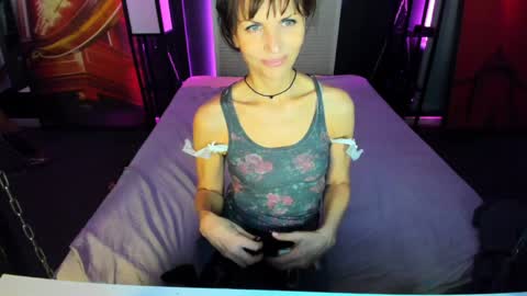 Elizabethangel online show from 01/30/25, 03:55