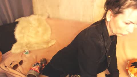 Elizabethangel online show from 09/14/25, 08:19