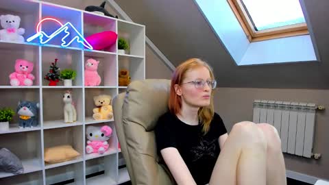 Elizabeth online show from 12/31/24, 04:06