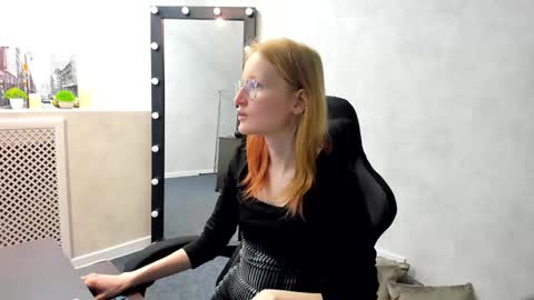 Elizabeth online show from 03/07/25, 12:58