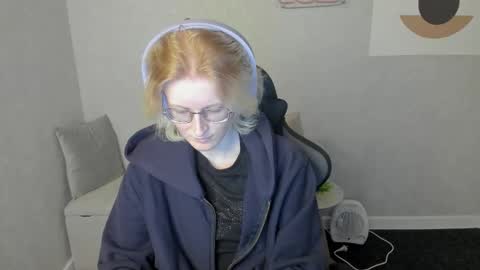 Elizabeth online show from 09/13/25, 08:14