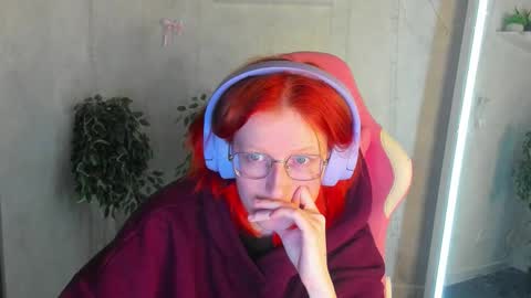 Elizabeth online show from 01/13/26, 01:00