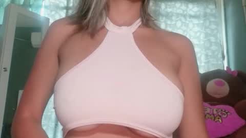 Snapshot of elizabethcampbell chatting on 10/14/25, 02:18 Lizzy online show from 10/14/25, 02:18