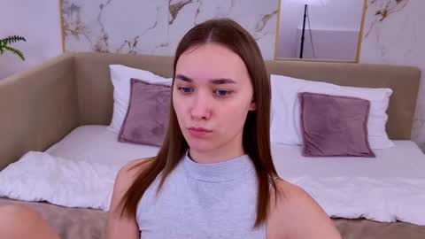 Elizabeth online show from 02/20/25, 10:37