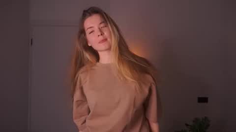 Elizabeth online show from 09/20/25, 05:58