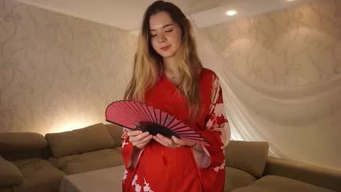 Elizabeth online show from 09/24/25, 05:38