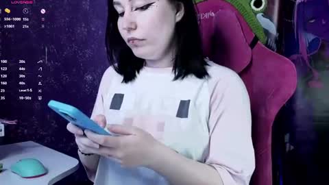 Snapshot of elizabethflowerr chatting on 06/10/26, 05:01 Eli online show from 06/10/26, 05:01