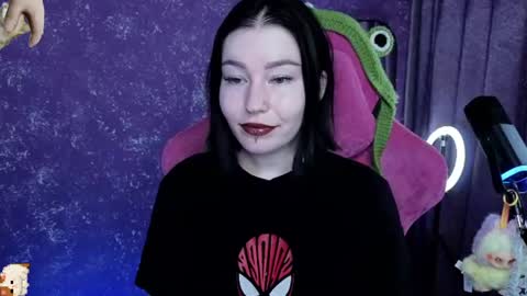 Snapshot of elizabethflowerr chatting on 07/18/26, 03:11 Eli online show from 07/18/26, 03:11