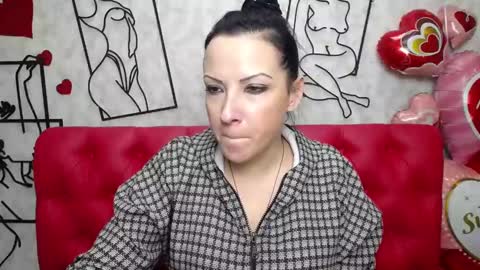 ElizabethSho online show from 03/11/25, 12:22