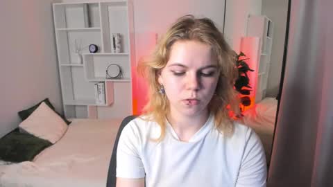 Elizabeth online show from 06/06/26, 05:50
