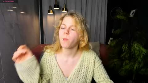 Elizabeth online show from 06/09/26, 05:30
