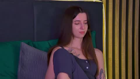 Elizabet online show from 01/30/25, 06:32