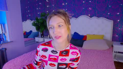 Linda online show from 03/30/26, 09:05