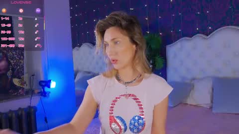Linda online show from 05/02/26, 04:39