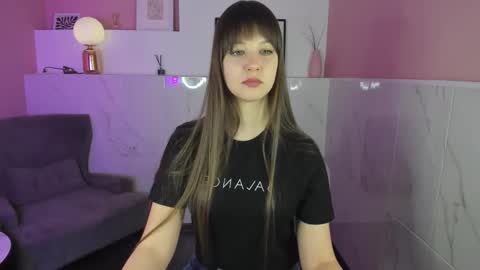 Eliza online show from 02/15/25, 07:28