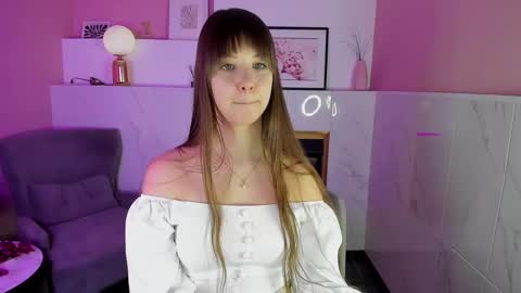 Eliza online show from 02/18/25, 04:37