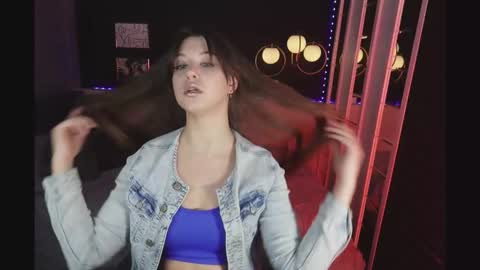 Eliza online show from 12/02/25, 01:50