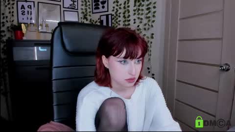 Snapshot of elizanik chatting on 06/11/26, 09:57 Eliza online show from 06/11/26, 09:57