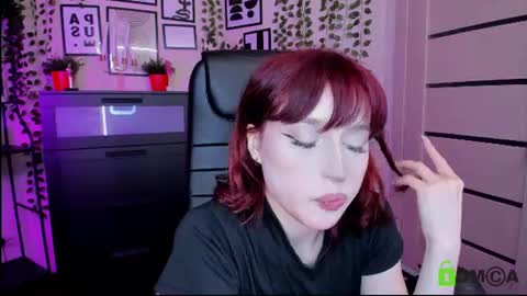 Snapshot of elizanik chatting on 07/31/26, 10:42 Eliza online show from 07/31/26, 10:42