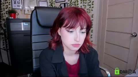 Snapshot of elizanik chatting on 08/05/26, 10:12 Eliza online show from 08/05/26, 10:12