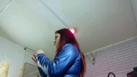   online show from 12/17/25, 08:48