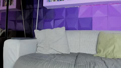 Snapshot of elizbeth_777 chatting on 01/30/25, 02:15 elizbeth_777 online show from 01/30/25, 02:15