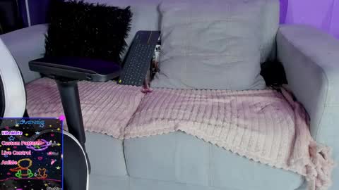 Snapshot of elizbeth_777 chatting on 02/12/25, 02:21 elizbeth_777 online show from 02/12/25, 02:21