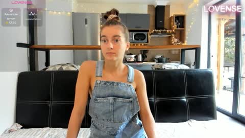 Eliz                               online show from 01/08/26, 07:10