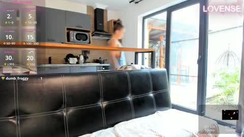 Snapshot of elizsweet chatting on 01/17/26, 09:47 Eliz online show from 01/17/26, 09:47