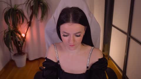 elizzza_ online show from 01/25/25, 07:18