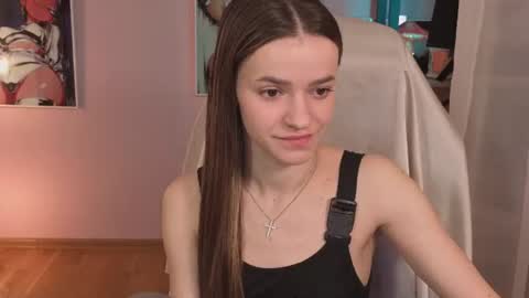 elizzza_ online show from 07/15/26, 05:23