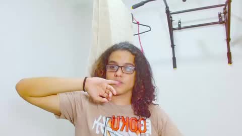 Diana online show from 02/23/25, 12:19