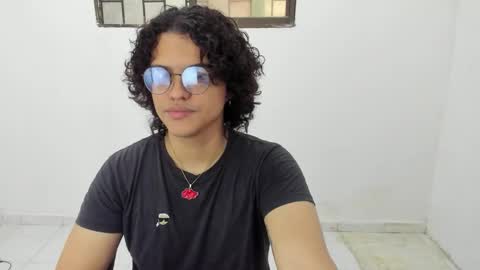 Diana online show from 12/04/25, 06:16