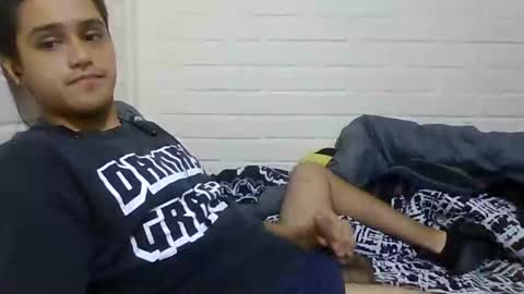 El Ray online show from 11/17/25, 04:57